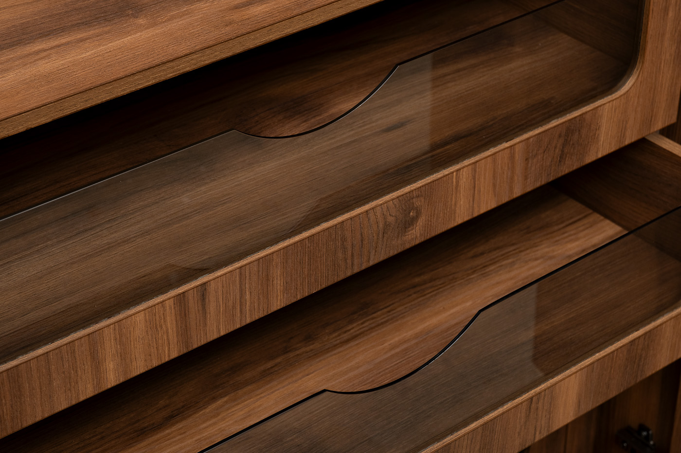 Шкаф Alto двухдверный с выдвижными ящиками цвет дуб 3