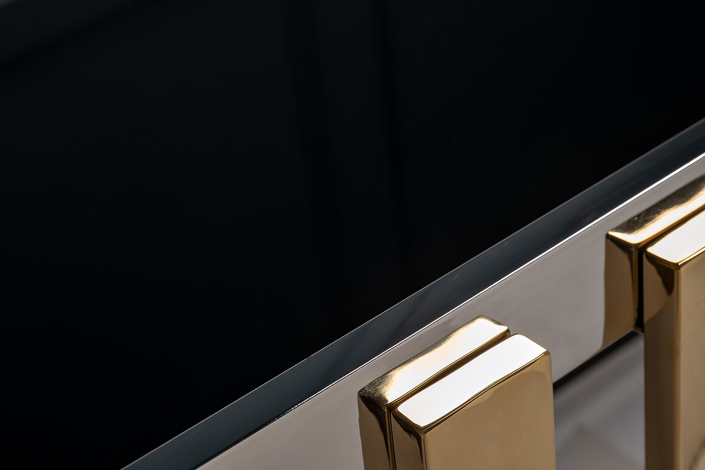 Стол журнальный черное стекло/хром/золото 3