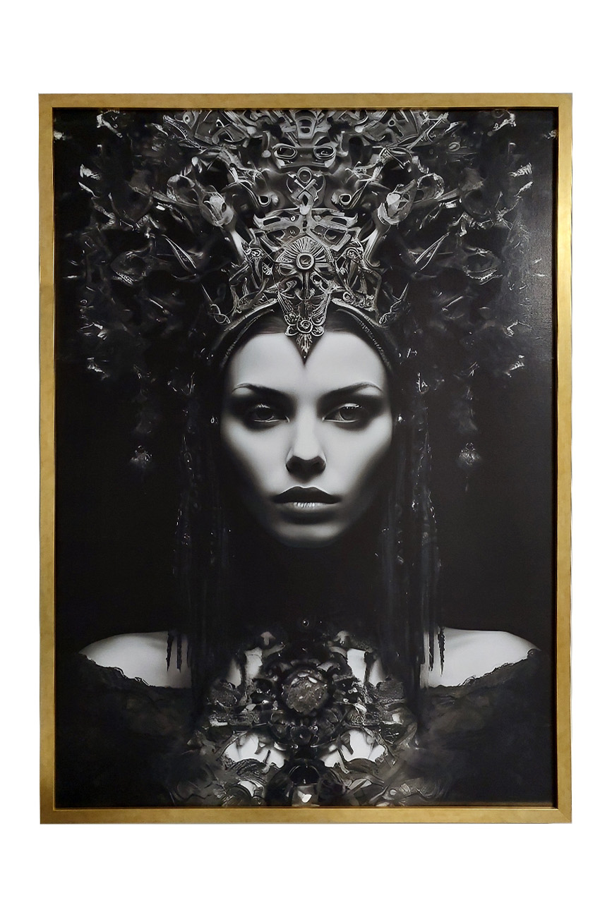 Холст «Царица» в золотом багете 1