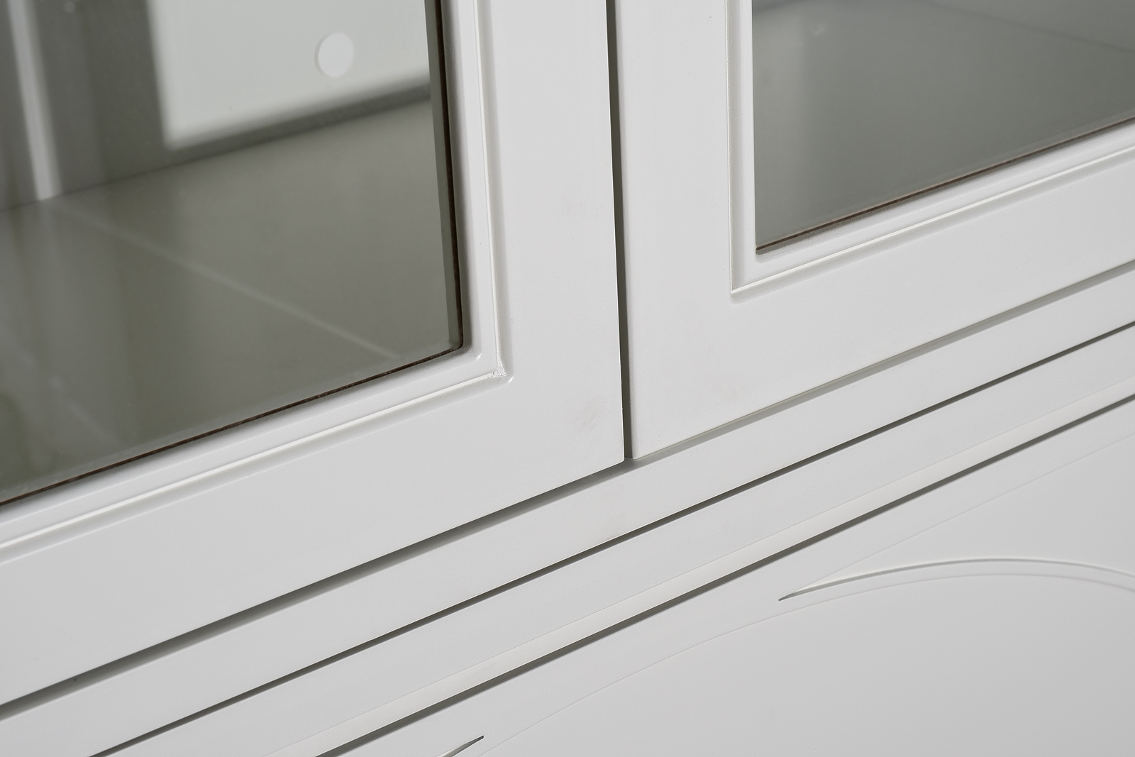 Шкаф-витрина с 2-мя стеклянными фасадами с комодом бежевый 4