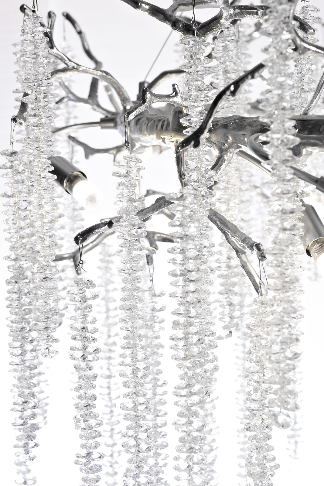 Люстра со стеклянными подвесками цвет серебро 3