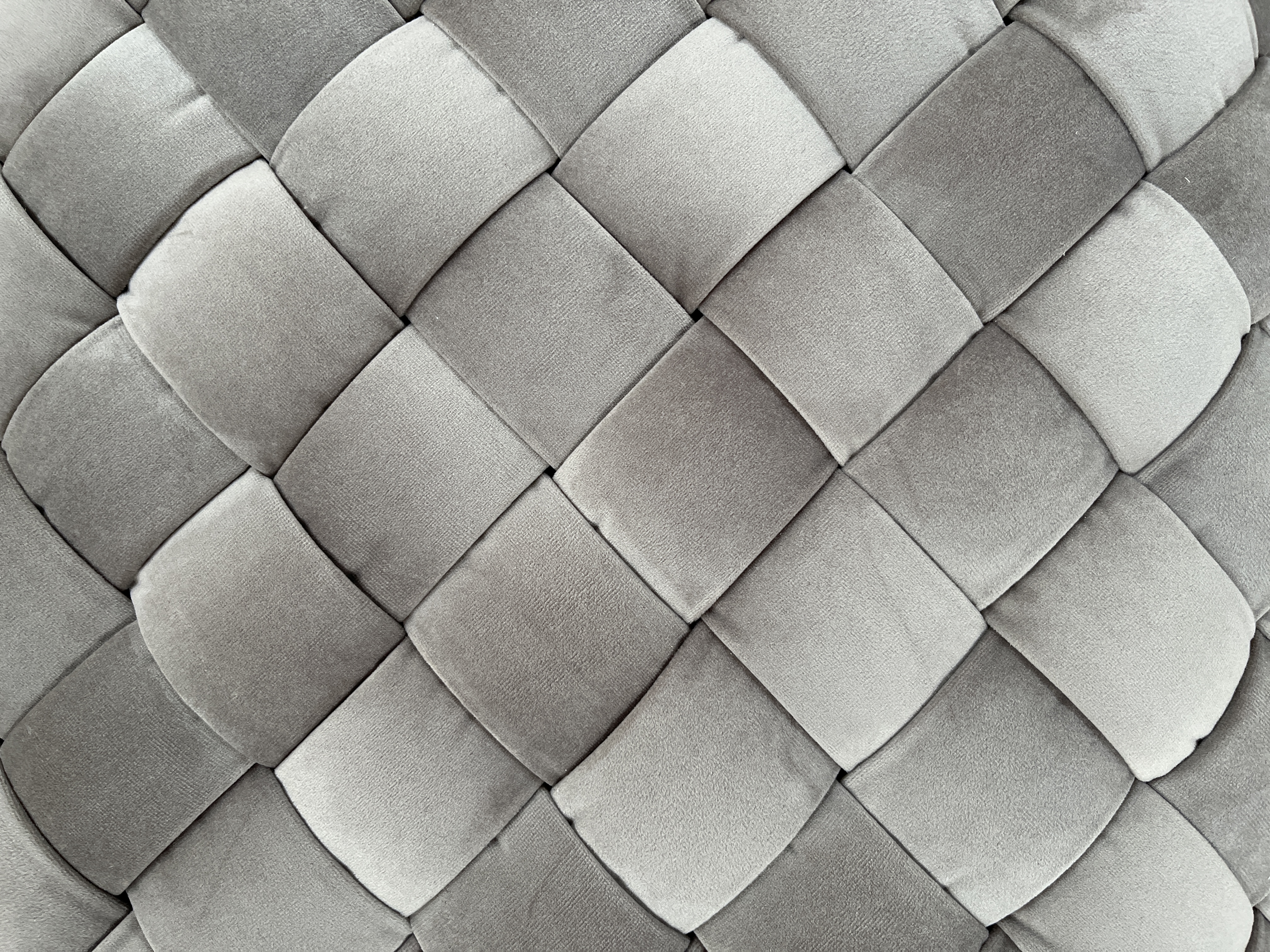 Пуф плетеный велюровый светло-бежевый 3