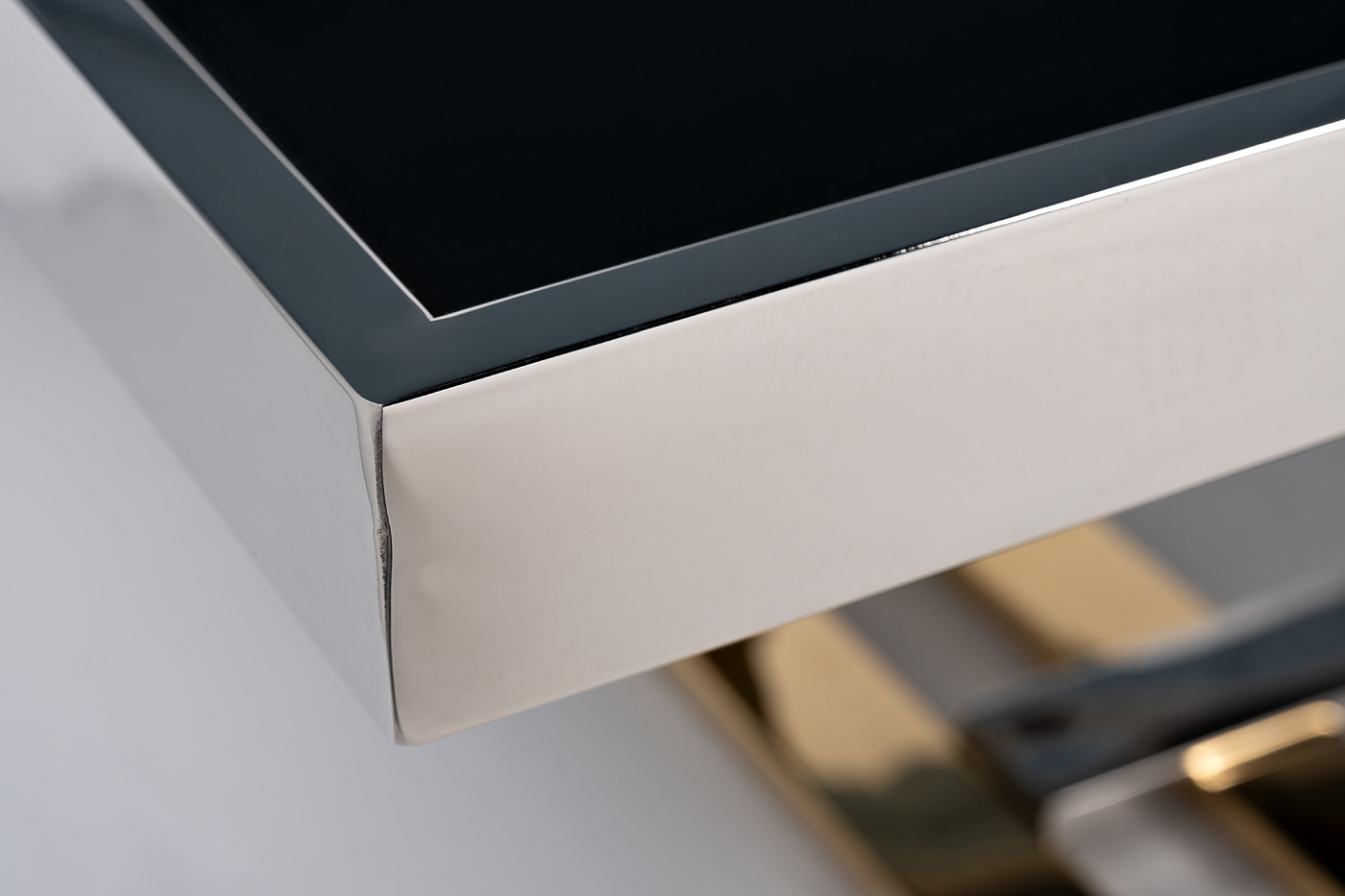 Стол журнальный черное стекло/хром/золото 4