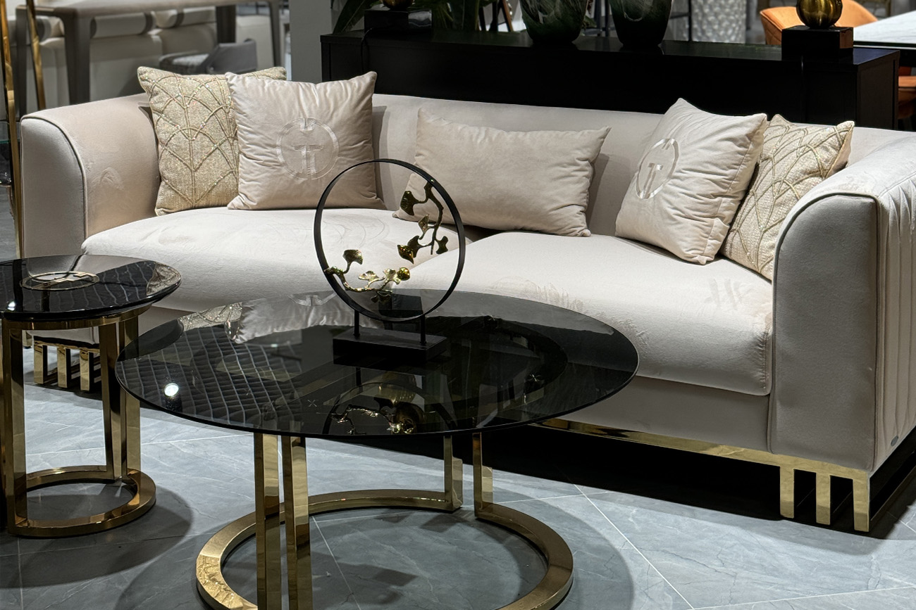 Диван Люцерн (Lucerne) трехместный велюровый бежевый 10