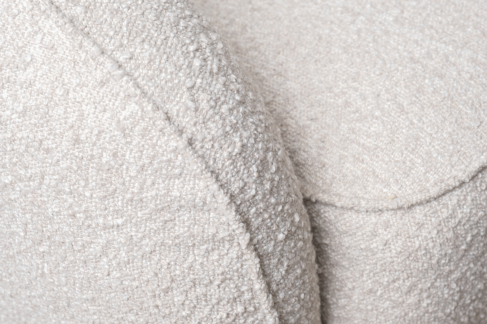 Кресло Toulon букле бежевое 3