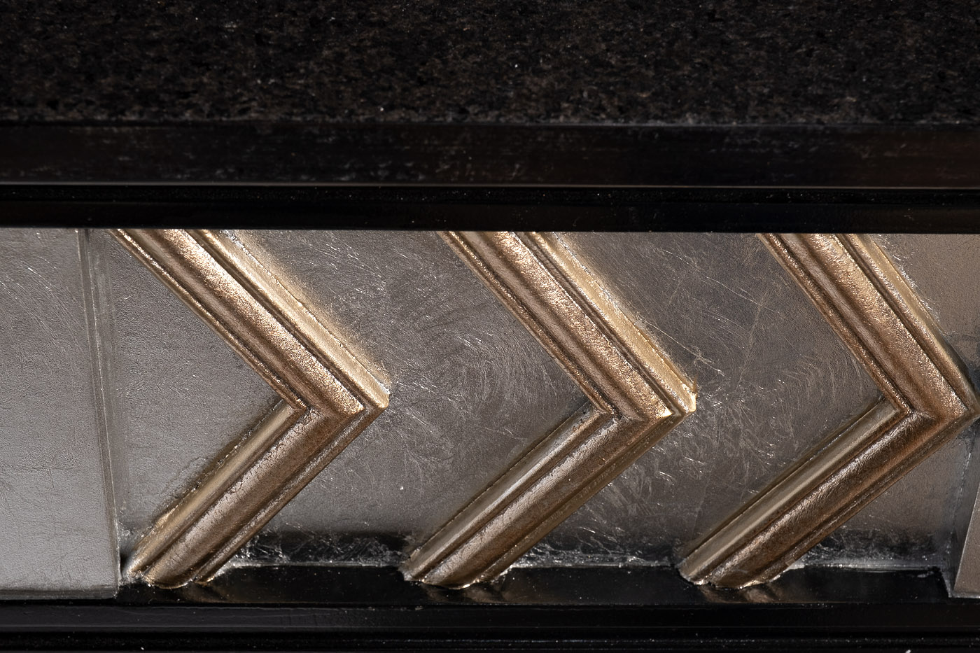 Консоль с выдвижными ящиками 4