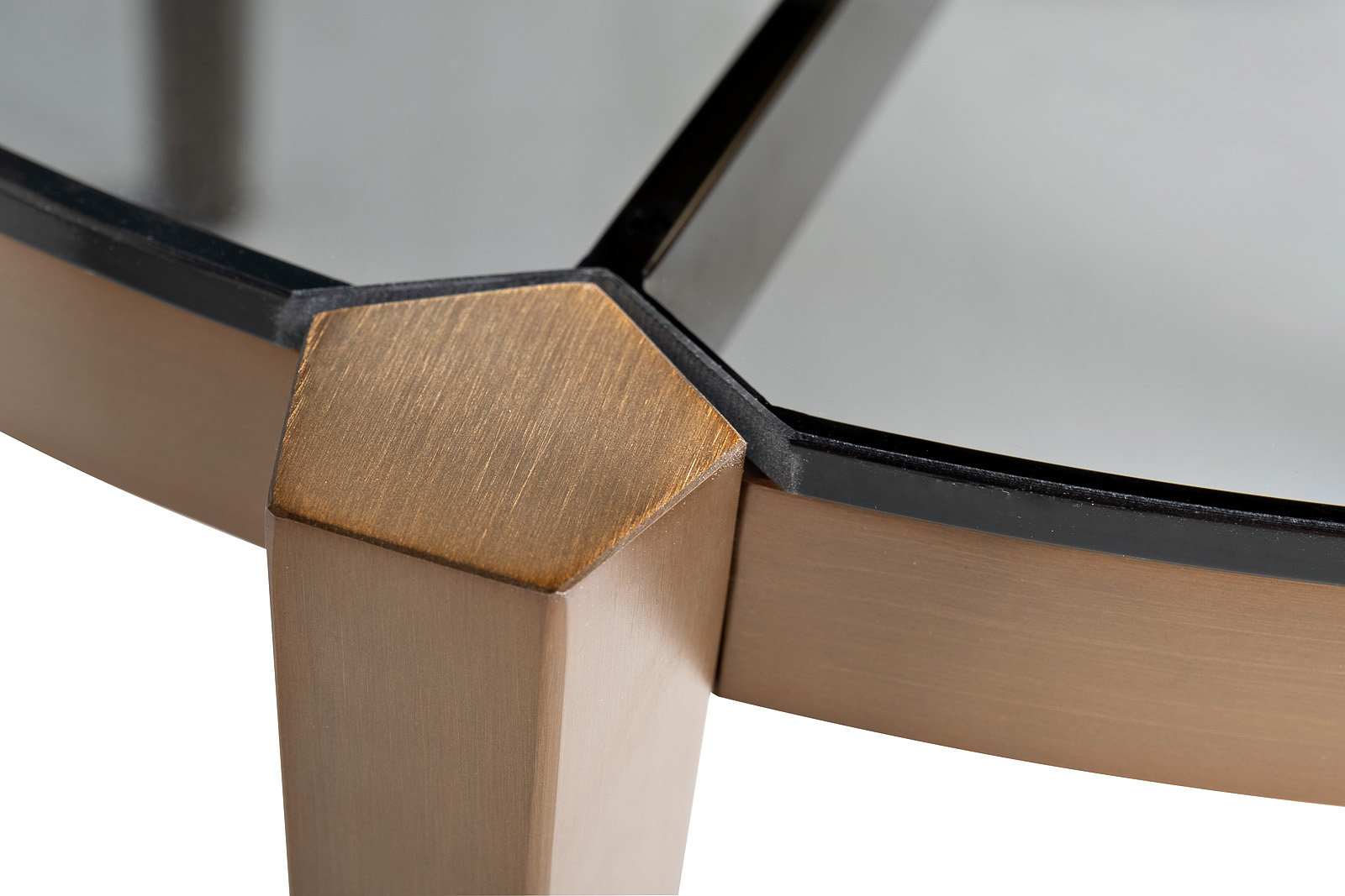 Стол журнальный круглый со стеклом 4