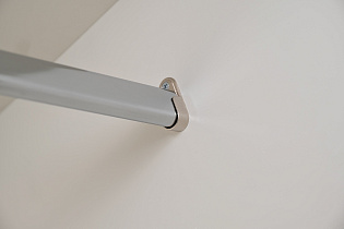 Шкаф двухдверный с полками и штангой бежевый 6 (превью)