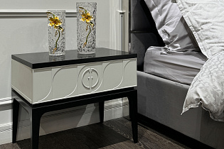 Тумбочка прикроватная Spinola черно-серая
