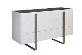 Комод светлый с металлическим каркасом