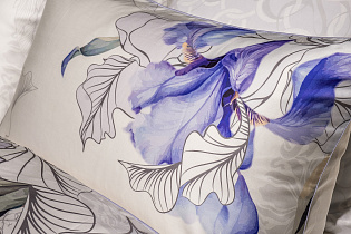 Комплект постельного белья "Ирисы" тенсель 220х200см с наволочками 50х70см