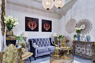 Консоль с зеркальными вставками