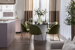 Стул велюровый хаки на металлических ножках