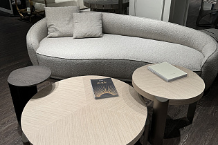 Диван Тулон(Toulon) трехместный букле бежевый