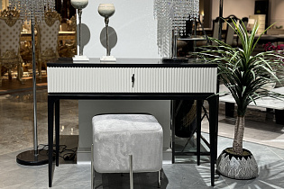 Консоль Este черно-серая