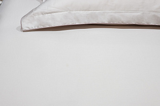 Простыня сатиновая на резинке 180х200х30см бежевая