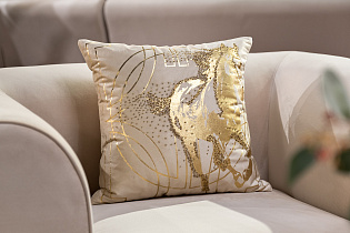 Подушка декоративная с бисером, стеклярусом и вышивкой «Голден Спирит» бежевая 2 (превью)