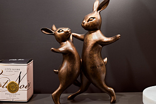 Статуэтка "Танцующие кролики"