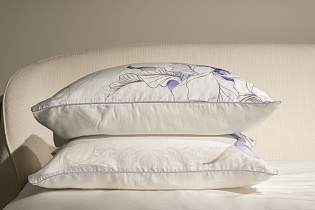 Комплект постельного белья "Ирисы" тенсель 145х210см с наволочками 50х70см