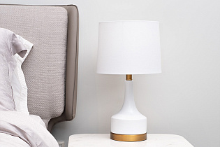 Лампа настольная (белый плафон)