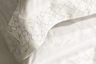 Комплект из 2х наволочек "Ирисы" 70х70см тенсель белый