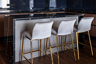 Стул барный велюровый серый