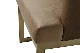 Стул на металлическом каркасе светло-коричневый