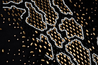 Подушка декоративная со стразами "Питон" черная