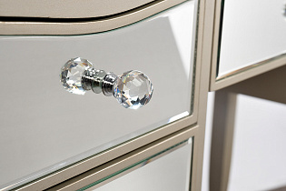 Столик туалетный с 5ю ящиками