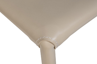 Стул из искусственной кожи