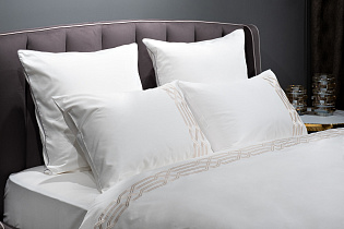 Комплект постельного белья «Паллада» с вышивкой кинг сайз 220х240см золотой 2 (превью)