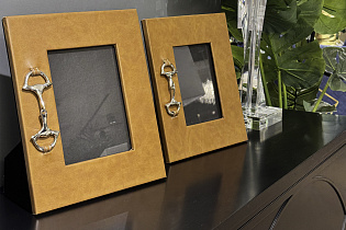 Фоторамка декоративная кожаная коричневая