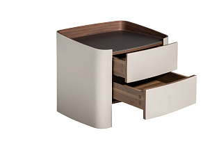 Тумбочка с 2мя ящиками светлая