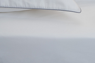 Простыня сатиновая на резинке 160х200х30см белая 3 (превью)