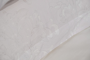 Комплект постельного белья "Лоренцо" белый 145х210см с наволочками 50х70см