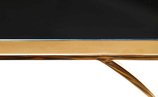 Стол журнальный на металлическом каркасе