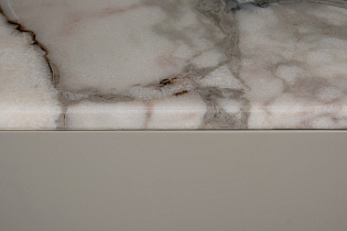 Комод с мраморной столешницей серый