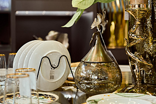 Ваза декоративная «Гинкго» из текстурированного стекла с крышкой 5 (превью)