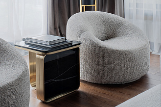 Столик журнальный черный искусственный камень/золото