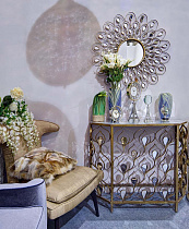 Консоль с зеркальными вставками