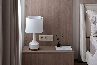 Лампа настольная (белый плафон) 4 (превью)