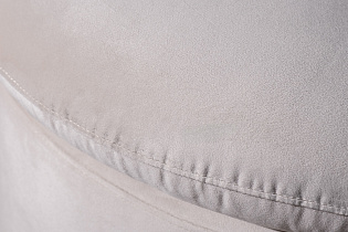 Кресло поворотное велюровое кремовое