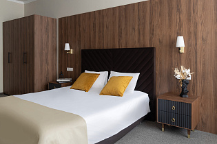 Тумбочка с выдвижными ящиками 5 (превью)